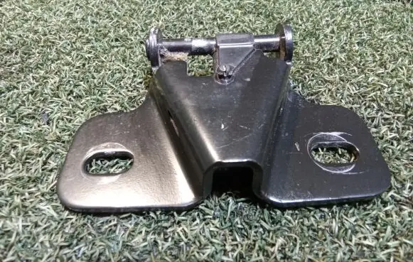 Rear door exterior handle/bracket
