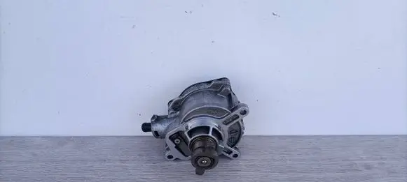 Audi A3 S3 8P Vacuum pump 07K145100B