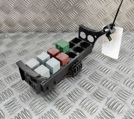 Porsche Boxster 986 Fuse module 99661011100