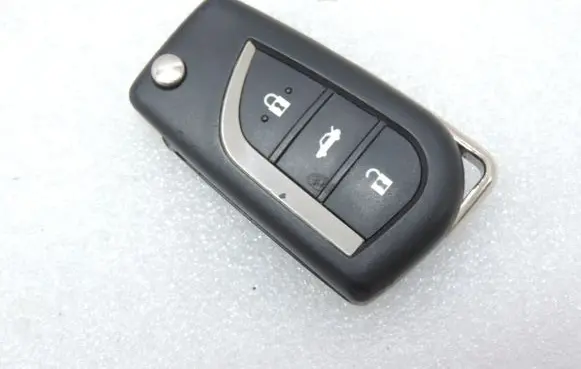 Toyota Avensis T270 Ignition key/card 8907005090