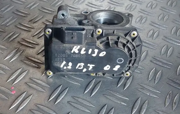 Renault Clio III Throttle valve 8200570865D