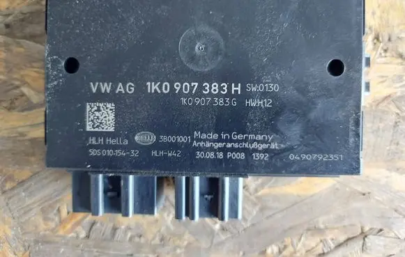 Volkswagen Transporter - Caravelle T6 Tow bar trailer control unit/module 1K0907383H