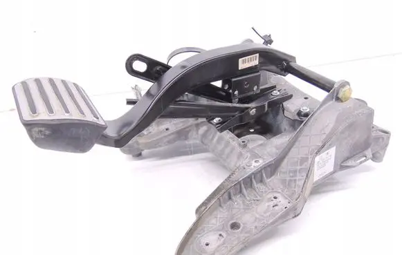 Volkswagen Touareg I Brake pedal 7L0723031D
