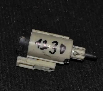 Volkswagen Jetta V Other devices 8E0927189B19322005