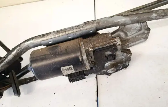 BMW 5 E39 Wiper motor 8360603 404202