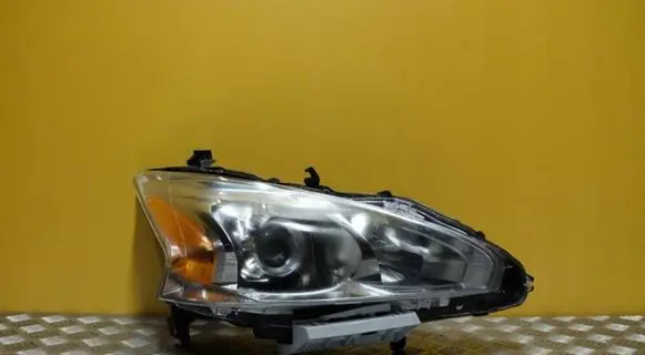 Nissan Altima Headlight/headlamp NISSAN-ALTIMA-L33 1347