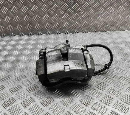 Lexus UX Front brake caliper 4775076010