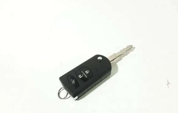 Mazda 3 II Ignition key/card 