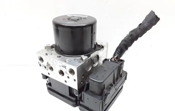 Volvo V60 ABS Pump 31329137