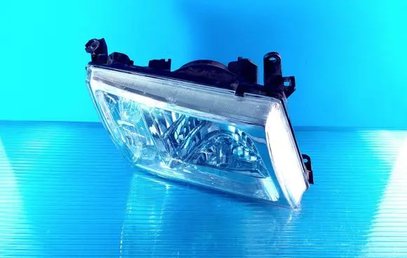 Toyota Land Cruiser (J100) Headlight/headlamp 8101960062