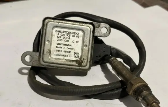 Mercedes-Benz E W212 Lambda probe sensor A009059803