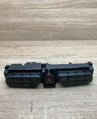 Mercedes-Benz C W203 Hazard light switch 2038218258