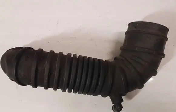 Mitsubishi Pajero Breather hose/pipe 