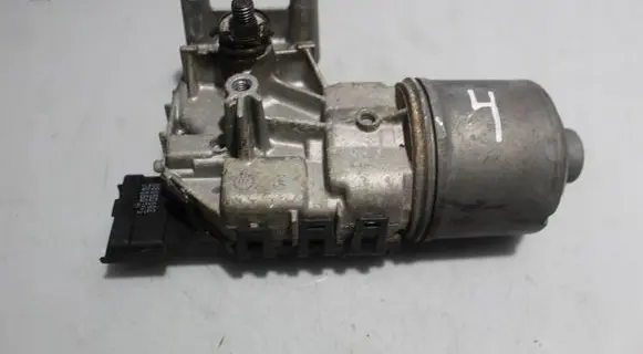 Peugeot 207 Wiper motor 0390241540