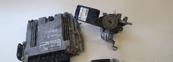 Peugeot 4007 Engine control unit/module