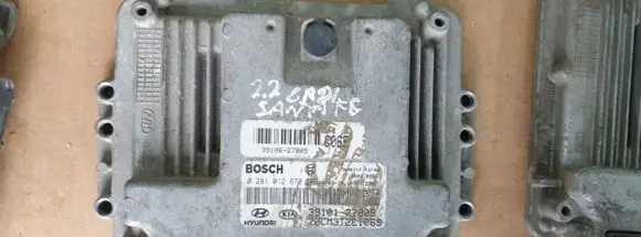 Hyundai Santa Fe Engine control unit/module 0281012670