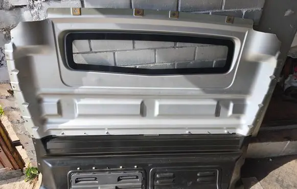 Renault Trafic III (X82) Trunk separation 