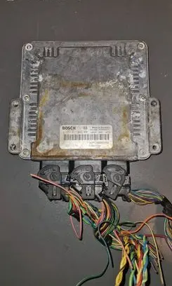 Volvo S40, V40 Engine control unit/module 30630417