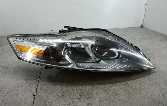 Ford Mondeo MK IV Headlight/headlamp 