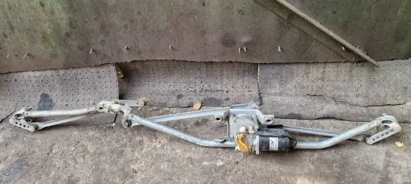 Opel Zafira A Wiper motor 40449612v