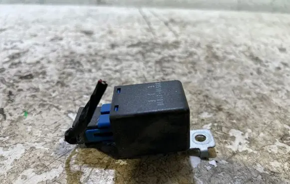KIA Ceed Other relay 3951027010