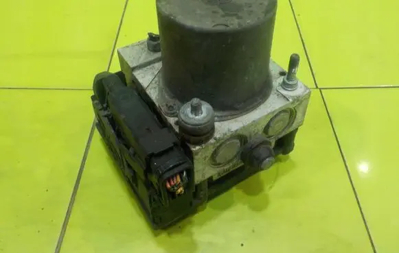 Smart ForFour I ABS Pump 0265234120 SP8 0265950361