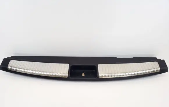 Mercedes-Benz ML W164 Trunk/boot sill cover protection A1646900987