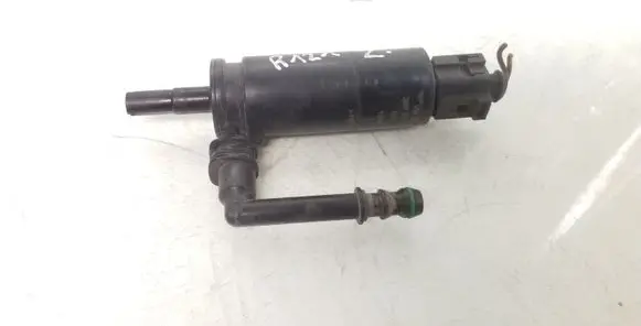 Volkswagen Touran I Headlight washer pump 3B7955681