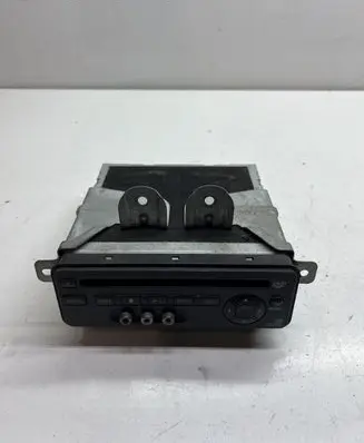 Infiniti FX Radio/CD/DVD/GPS head unit 281845Z100 116846 CNNV6390Z