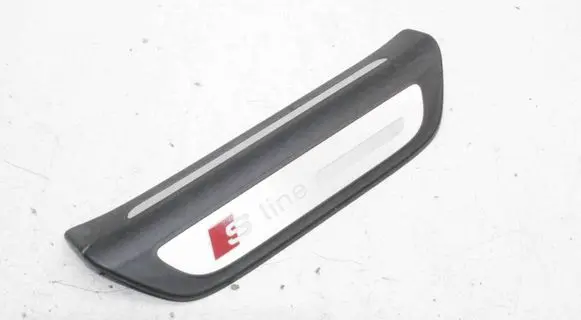 Audi Q3 8U side skirts sill cover 8U0853376