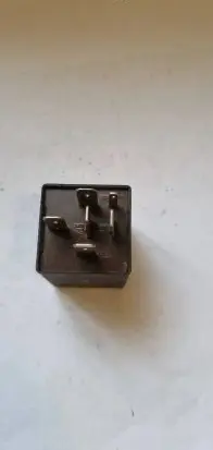 Volkswagen PASSAT B4 Other relay 161919533 24150000