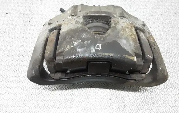 Volvo XC90 Front brake caliper 96030657307