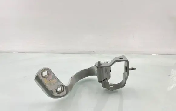 Audi Q7 4M Tailgate/trunk/boot hinge 4M0827300C