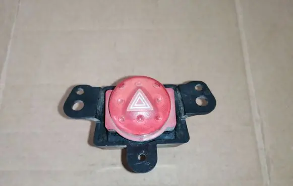 Nissan Almera Tino Hazard light switch 06016