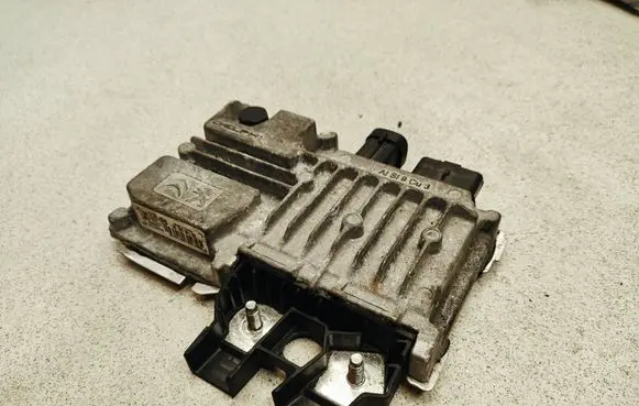 Peugeot 2008 I Other control units/modules 9819596180 28535616 18141837173