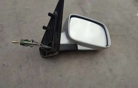 Skoda Felicia I Manual wing mirror E1010388