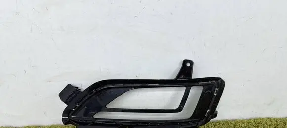 Hyundai Tucson TL Front bumper lower grill 86525-d7530