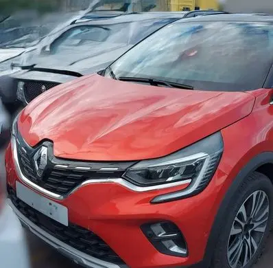 Renault Captur II Front piece kit 