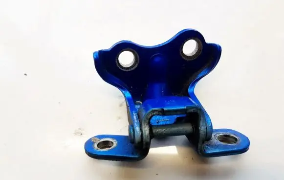 Hyundai i10 Rear door lower hinge