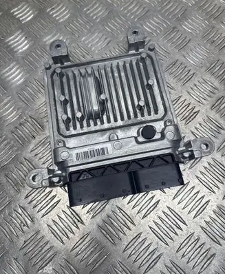 Mercedes-Benz E W212 Engine control unit/module A6519009102 A6519010602 28432463