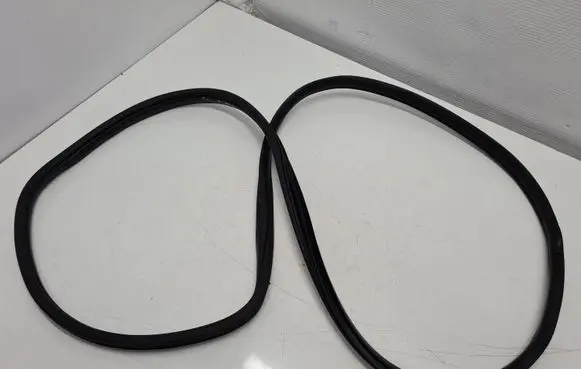 KIA Ceed Rear door rubber seal (on body) 