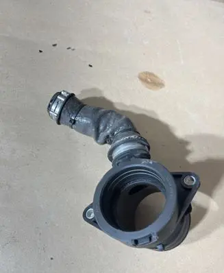 Ford Turneo Courier Turbo air intake inlet pipe/hose AV219C623AF 1051442s03