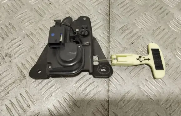 Dodge Challenger Loading door lock 21339217AC