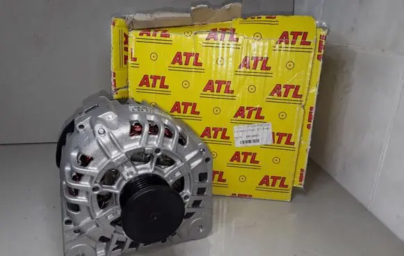 Renault Trafic II (X83) Generator/alternator 7711497093 L69670 0R34001