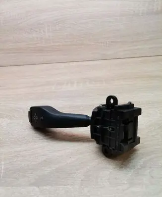 BMW 5 E39 Indicator stalk 8363668 01104010