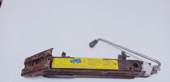 Mercedes-Benz ML W163 Lift Jack A1635800018
