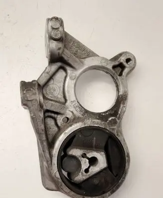Citroen C4 II Engine mount bracket 81090780 9684500180