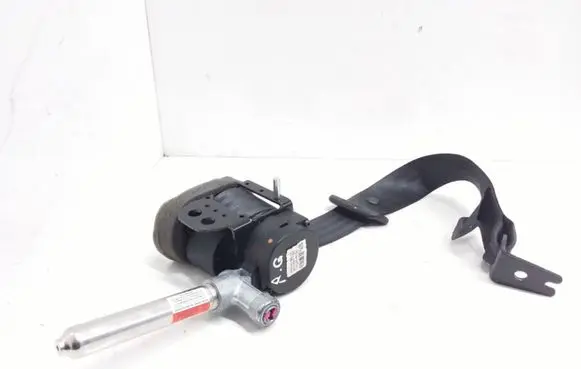 Volvo C30 Rear seatbelt 30642227