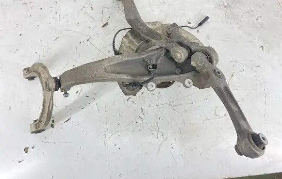 BMW 6 F06 Gran coupe Front wheel hub spindle knuckle 6775769 4082759 6850159