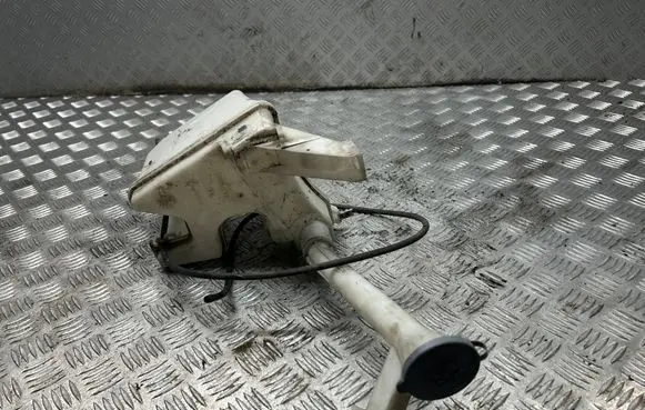 Windshield washer fluid reservoir/tank